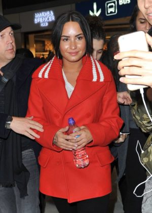 Demi Lovato at Charles De Gaulle Airport in Paris